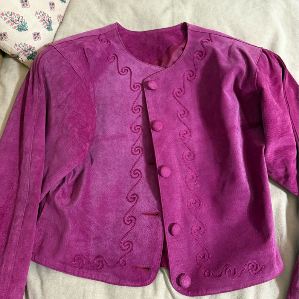 gorgeous vintage pink suede jacket